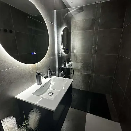Dima Suite Jacuzzi Privatif Vedene Exterior photo