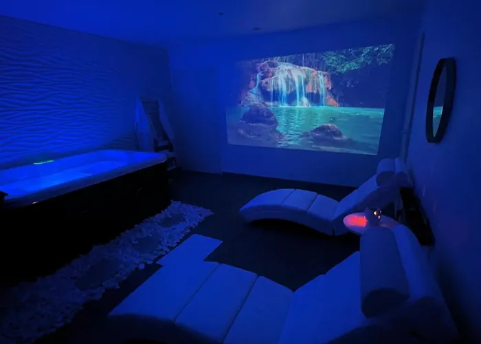 Dima Suite Jacuzzi Privatif